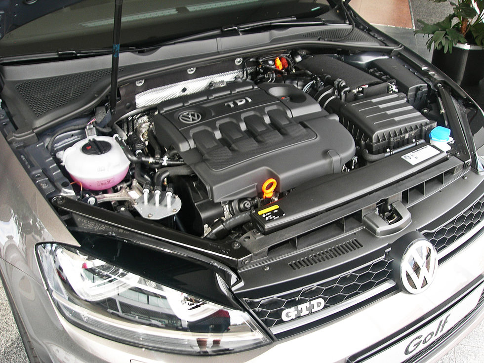 Foto Volkswagen Golf VII GTD motor Motor y Racing