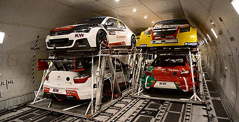 Boeing 747 transporte coches WTCC