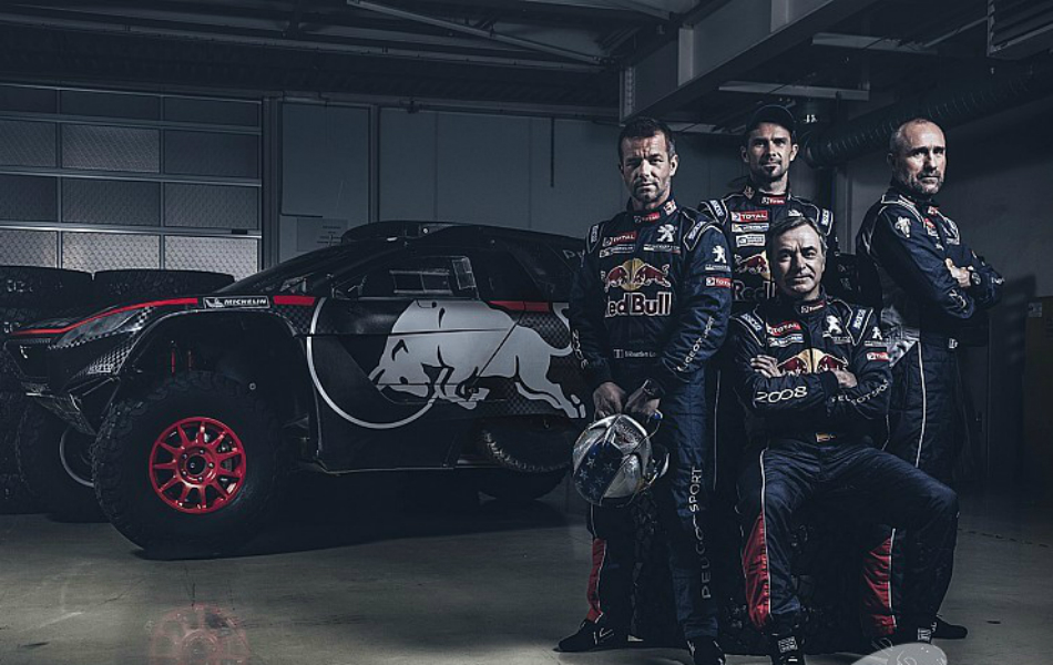 Sainz, Peterhansel, Loeb y Despres, el equipo de pilotos al completo.