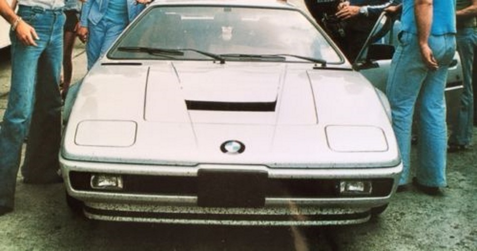 Imagen de época del primer BMW M1