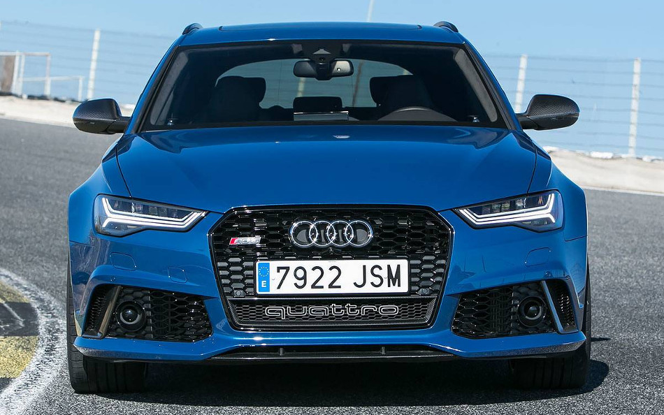 Audi RS6 Avant 2018, un coche de alta gama que vuela en la carretera