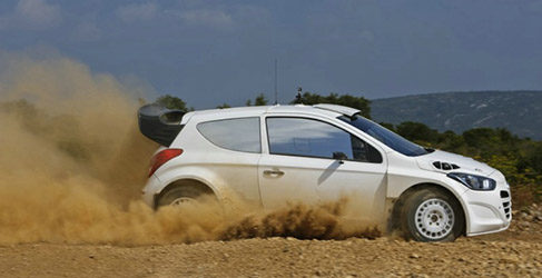 Test Hyundai i20 WRC en tierra