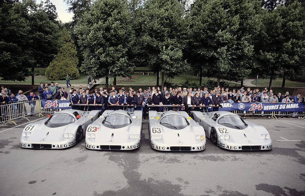El equipo Mercedes en las 24 h de LeMans de 1989