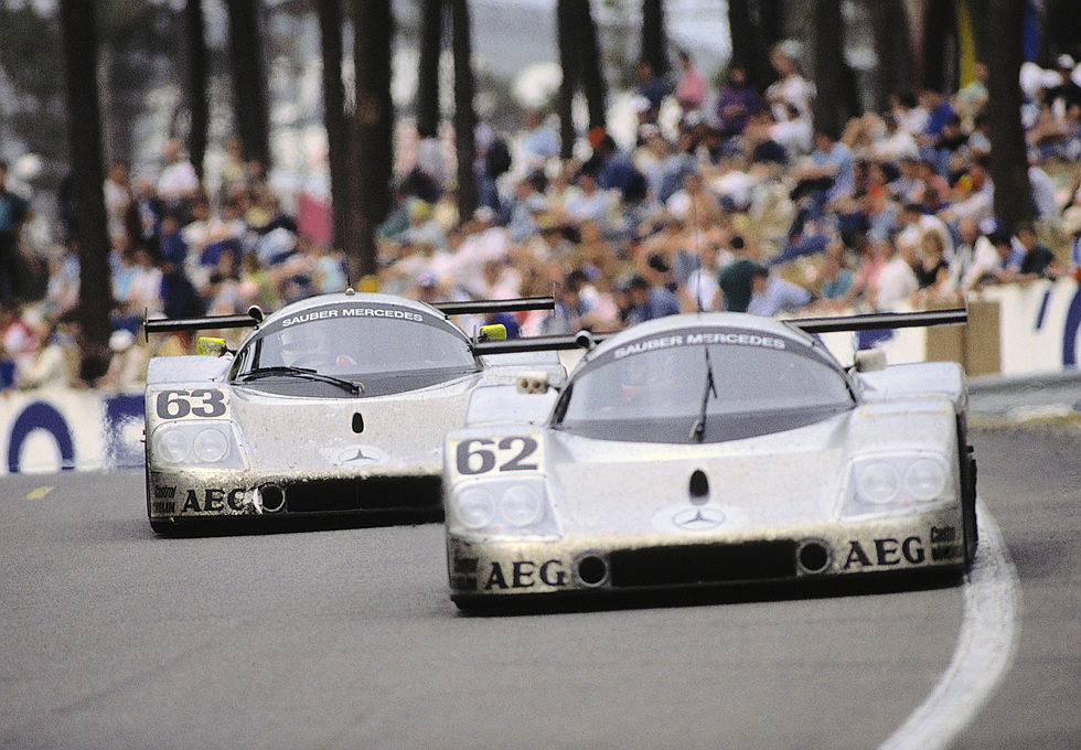 Los Sauber-Mercedes C9 número 63 y 62