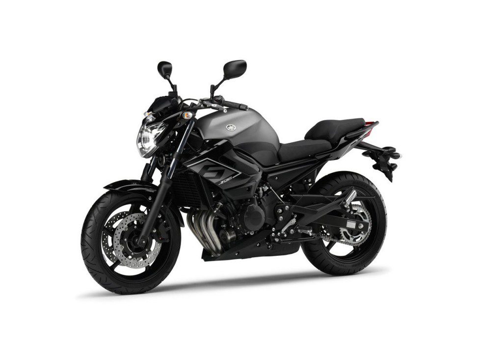 Yamaha XJ6 SP completa izquierda