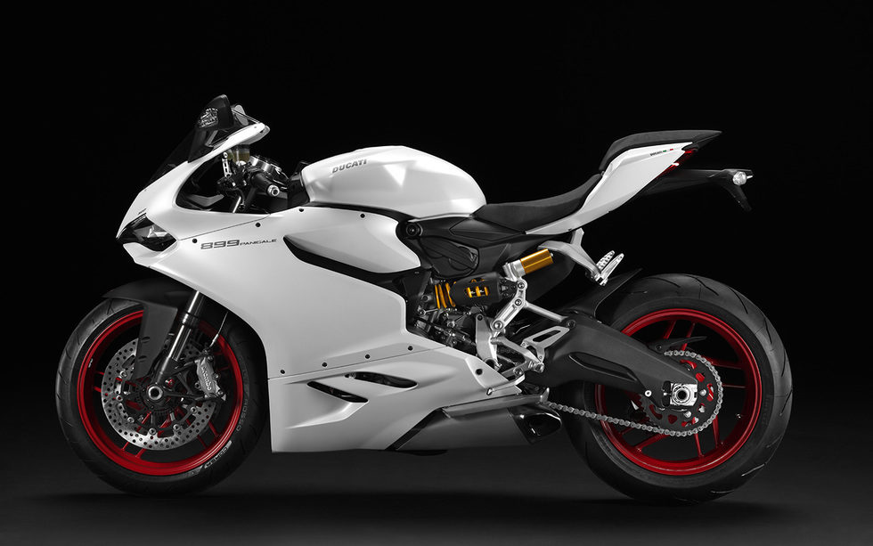 Ducati Panigale 899 blanca perfil