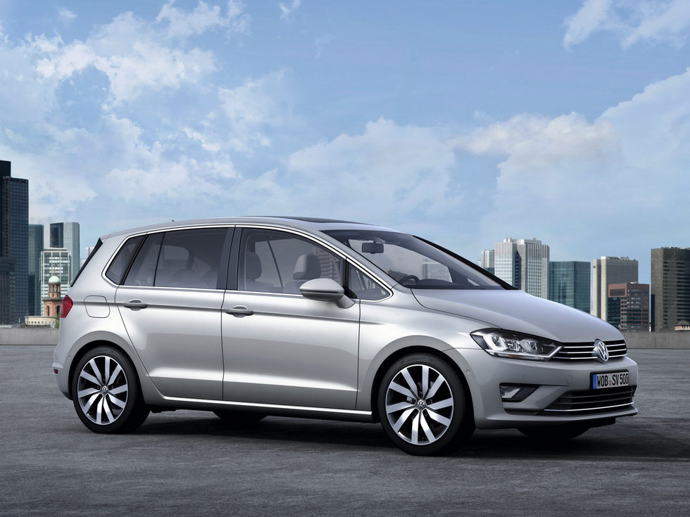 Volkswagen Golf Sportsvan vista lateral derecha