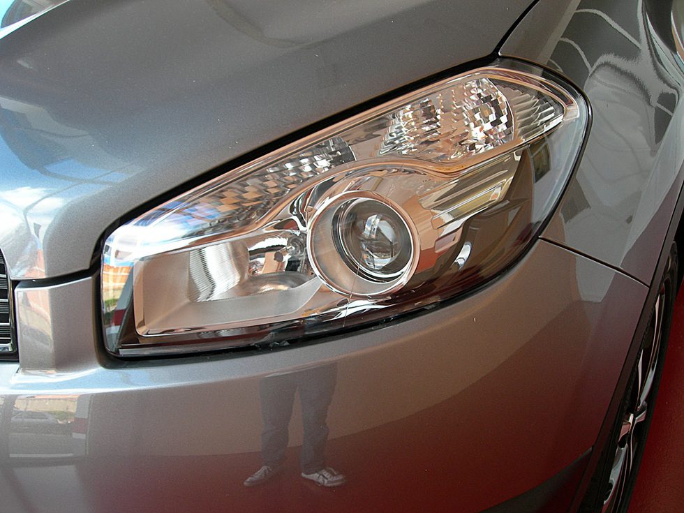 Nissan Qashqai detalle faro delantero