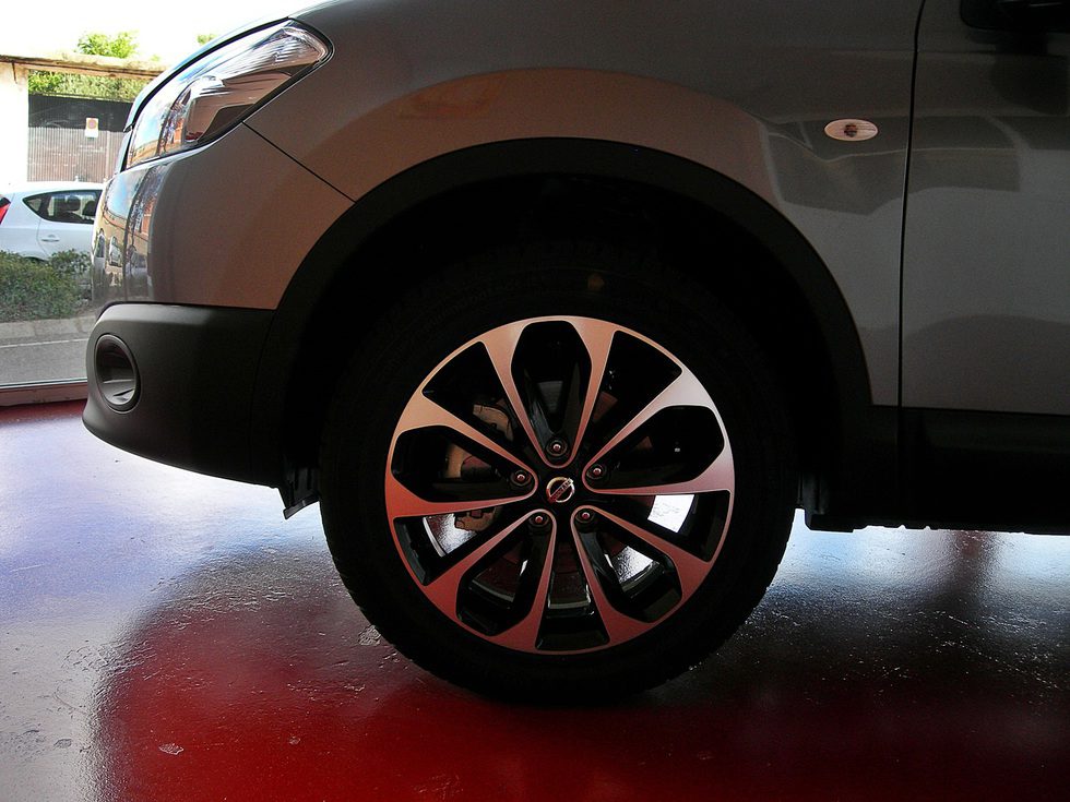 Nissan Qashqai detalle llantas