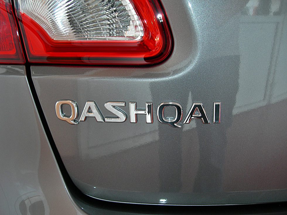 Nissan Qashqai detalle anagrama trasero