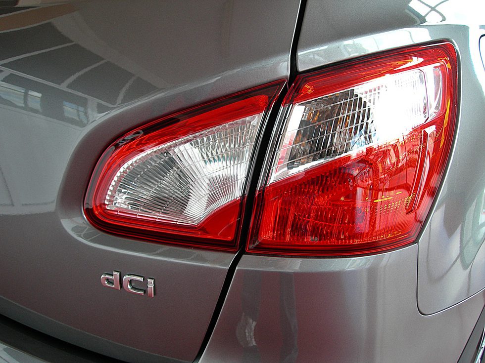 Nissan Qashqai detalle piloto trasero