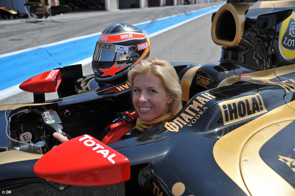 María de Villota también se subió al Lotus-Renault