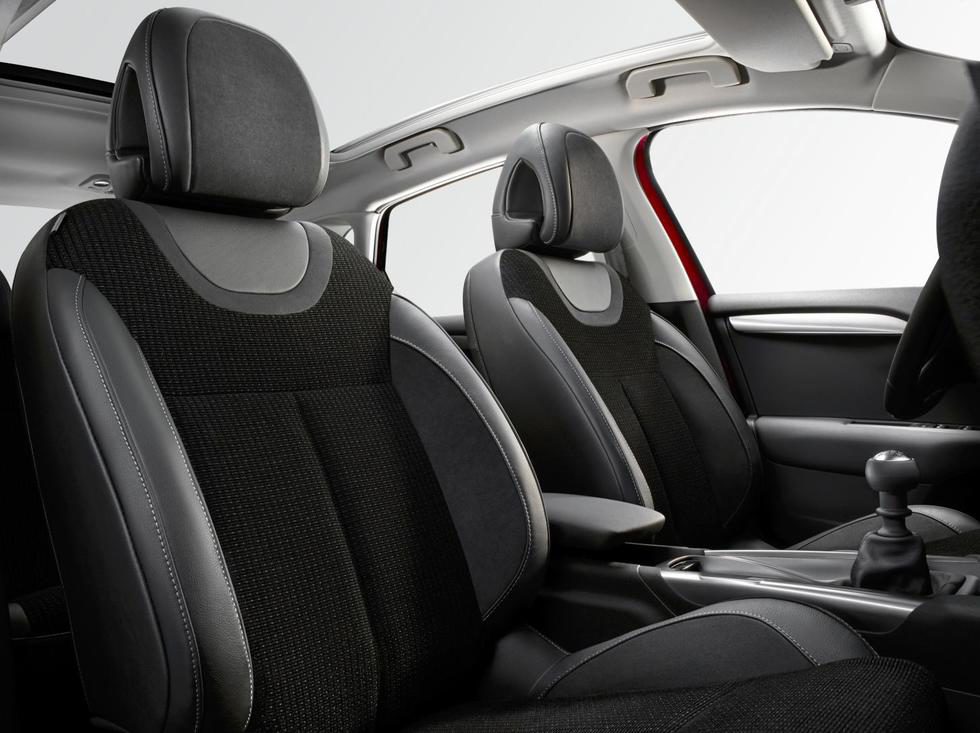 2015 Citroën C4 - Asientos delanteros