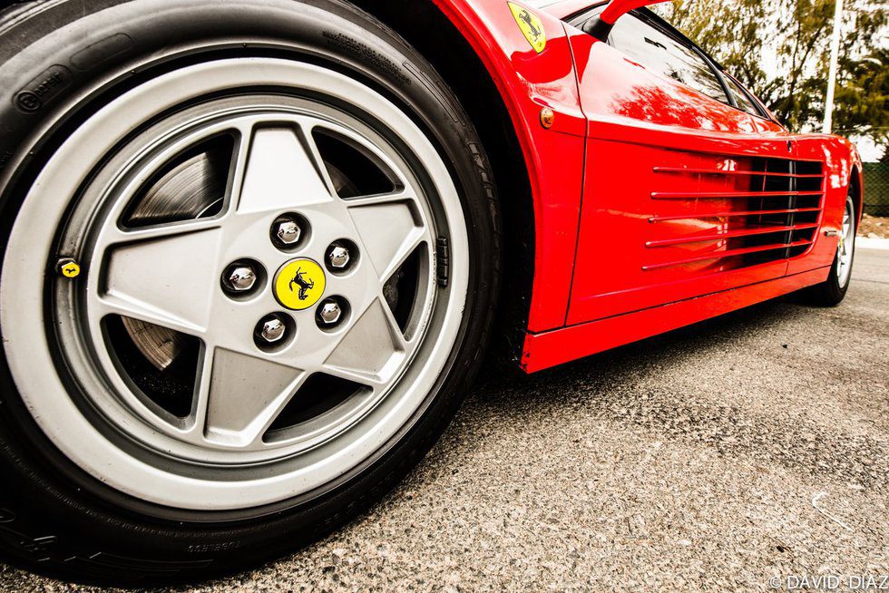 Dream Cars - Ferrari Testarossa side