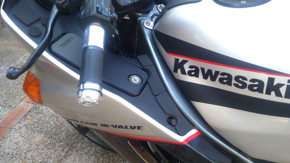 Kawasaki ZZR 600 1990 - detalle