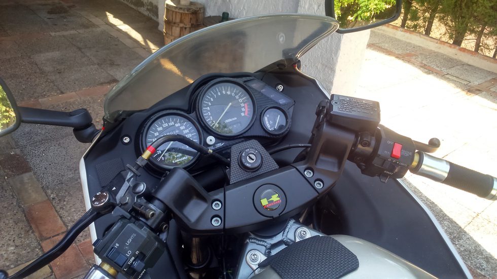 Kawasaki ZZR 600 1990 - detalle