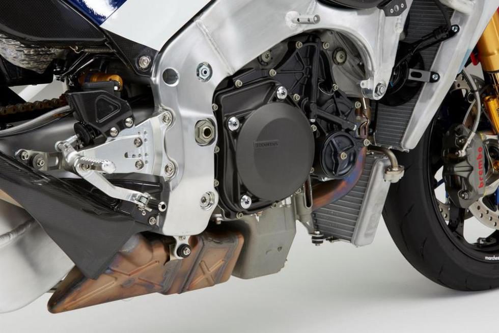 Honda RC213V-S - motor