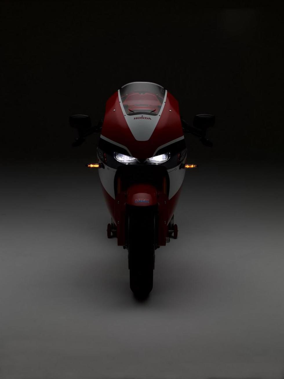 Honda RC213V-S - frontal oscuras