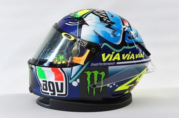 Casco especial de Valentino Rossi en Misano - detrás - lateral