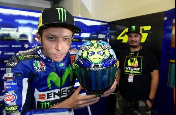 Casco especial de Valentino Rossi en Misano - presentación