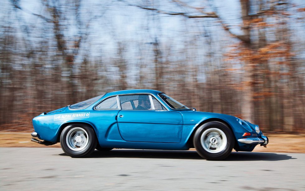 Alpine A110 - Lateral 2