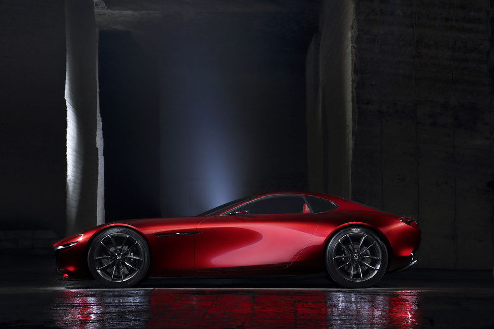 Mazda RX-Vision 2015 - lateral