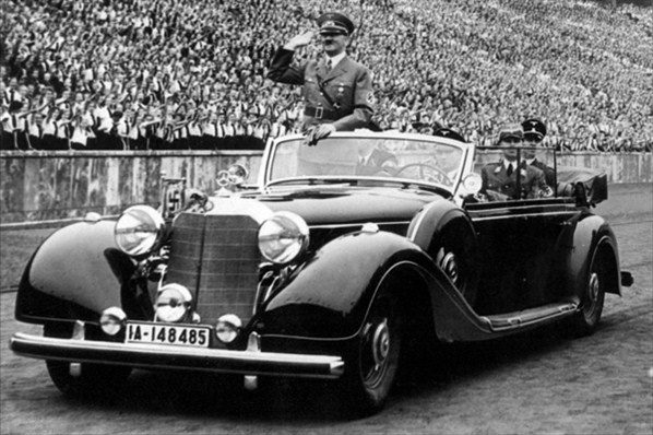 16 Halloween cars - Mercedes 770 K de Adolf Hitler