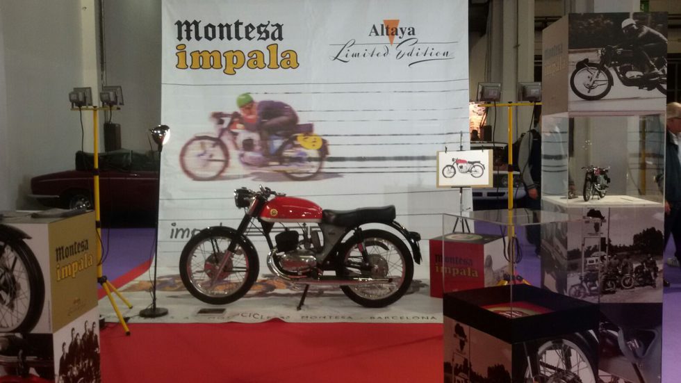 Stand Altaya en Autoretro Barcelona 2015 - Montesa Impala 175 Sport