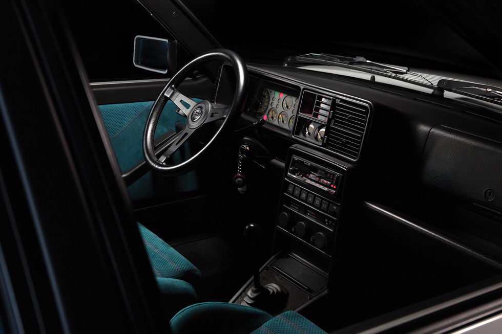 Lancia Delta Integrale Evolution Martini 6 - salpicadero