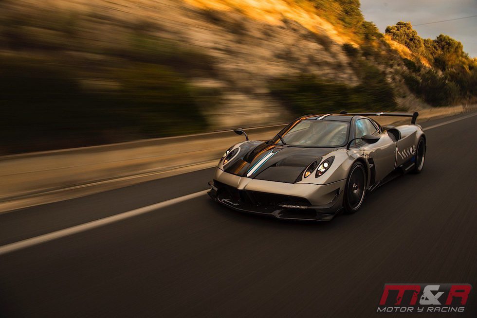 Pagani Huayra BC - vista lateral