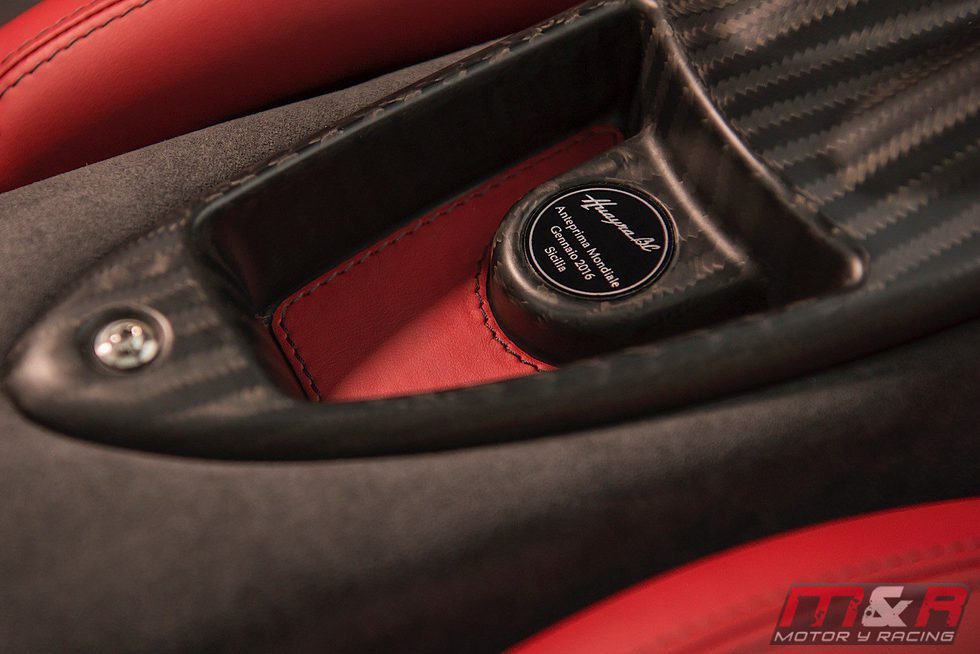 Pagani Huayra BC - detalle interior