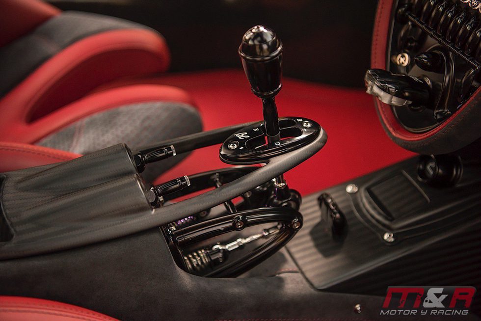 Pagani Huayra BC - interior