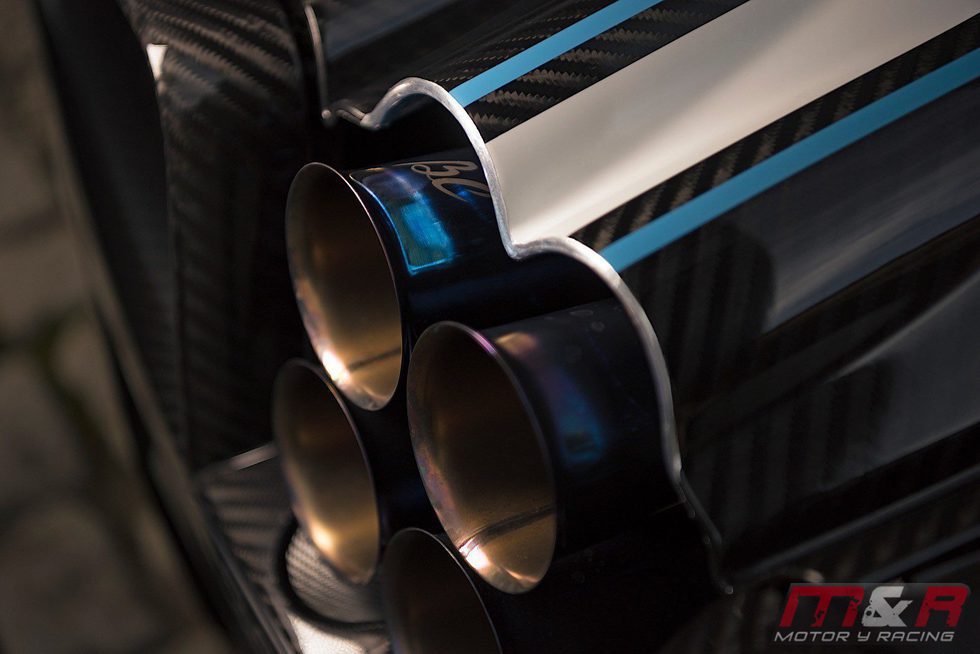 Pagani Huayra BC - tubo