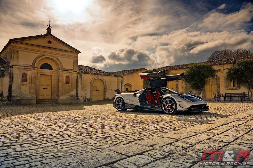 Pagani Huayra BC - puertas