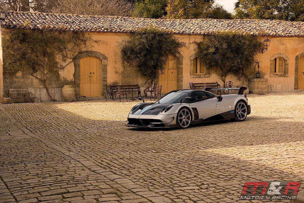 Pagani Huayra BC - lejos