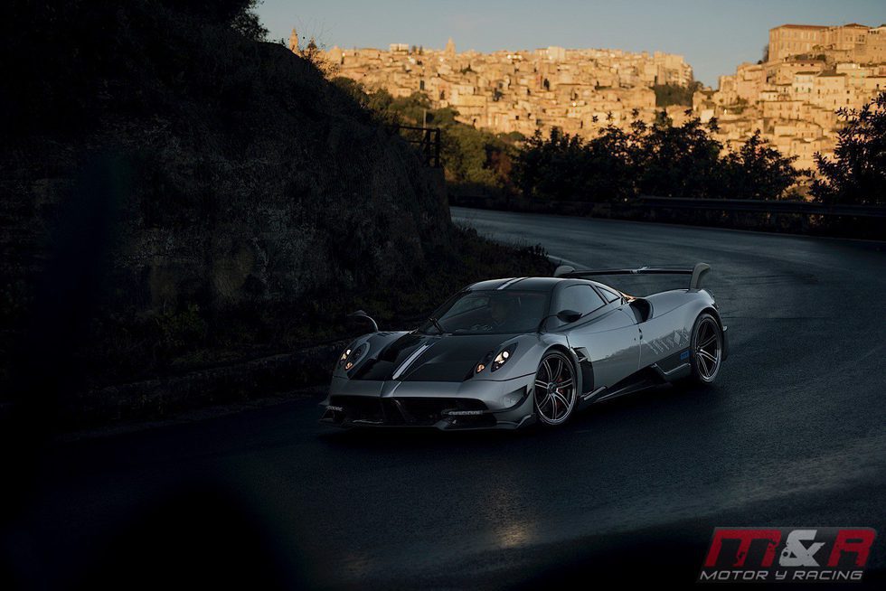 Pagani Huayra BC - curva