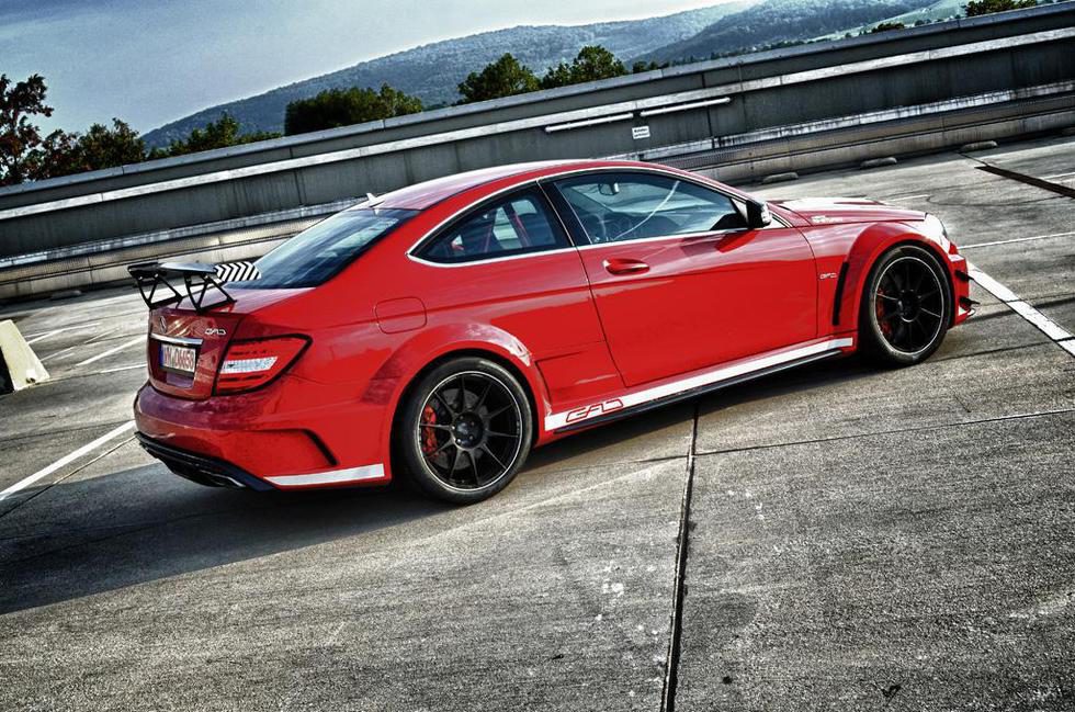El Mercedes C63 AMG Black Series luce imponente