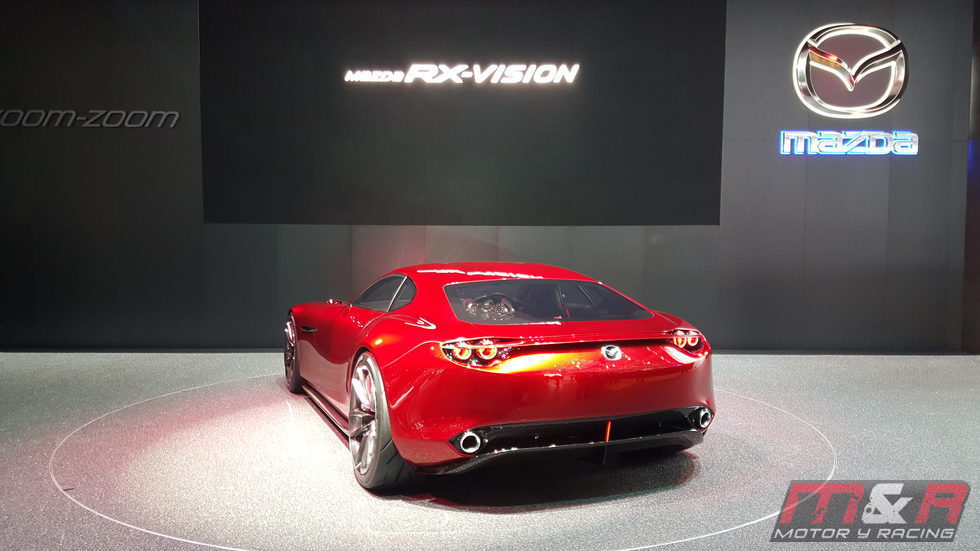 Mazda RX-Vision Concept 2016 Ginebra - salon