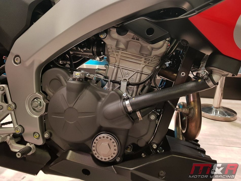 Ya están aquí las nuevas Aprilia RS 150 y Tuono 150