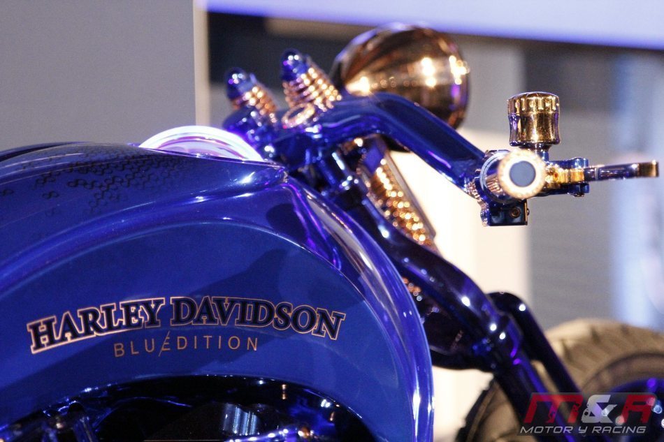Deslúmbrate con la Harley-Davidson Bucherer Blue Edition