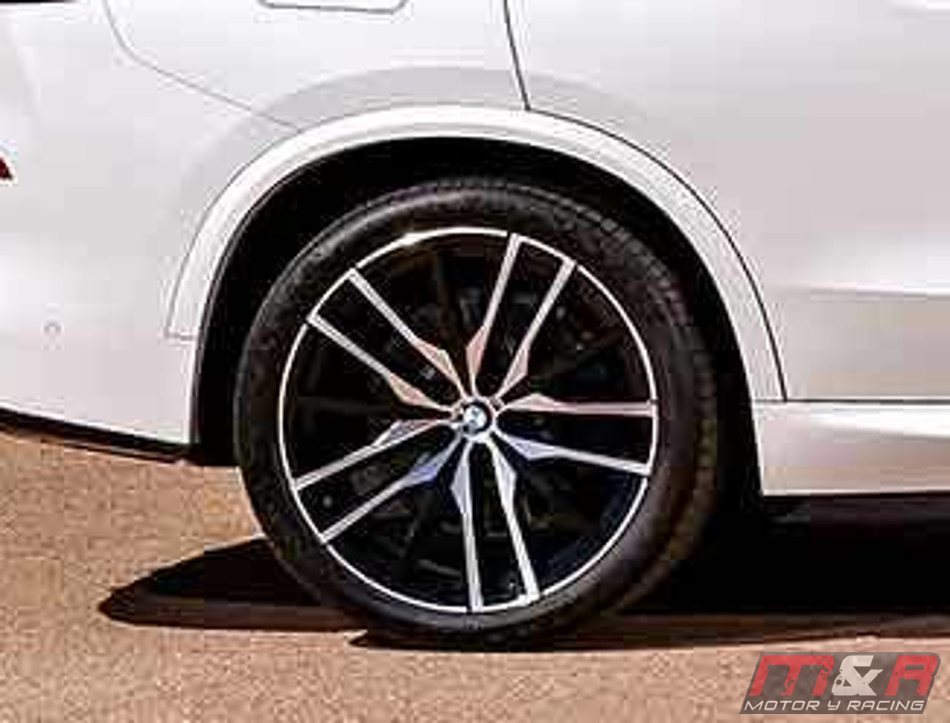 BMW mostró el definitivo X5 2018