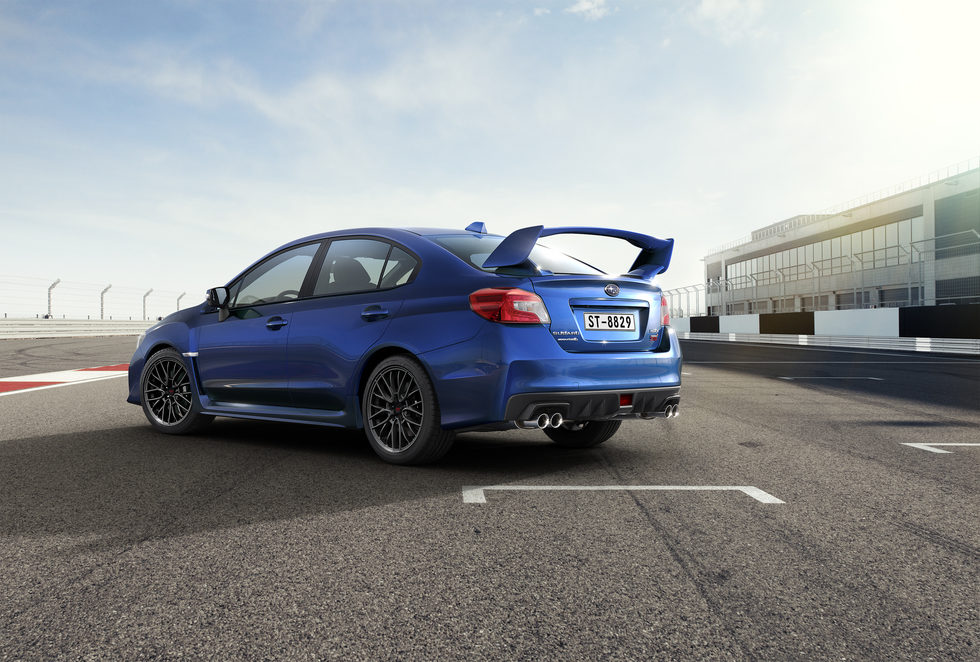 Subaru WRX Sti Euro-spec - estático tres cuartos trasero