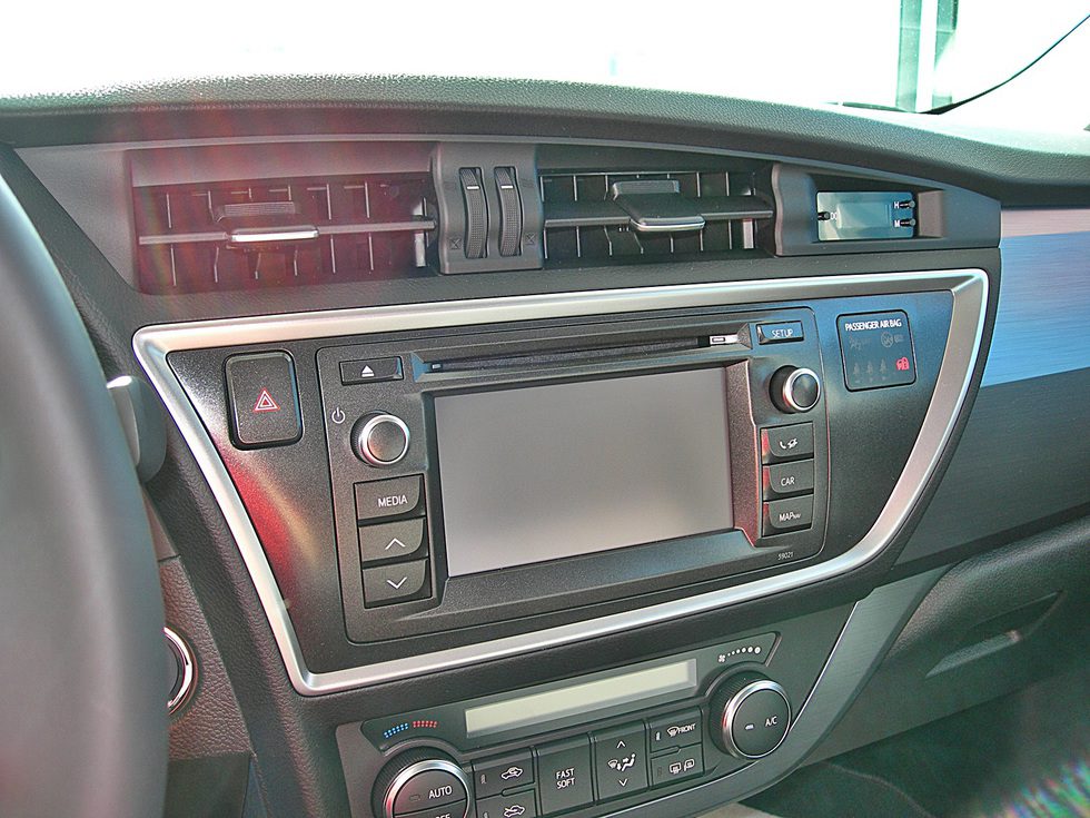 Toyota Auris Hybrid: Consola central