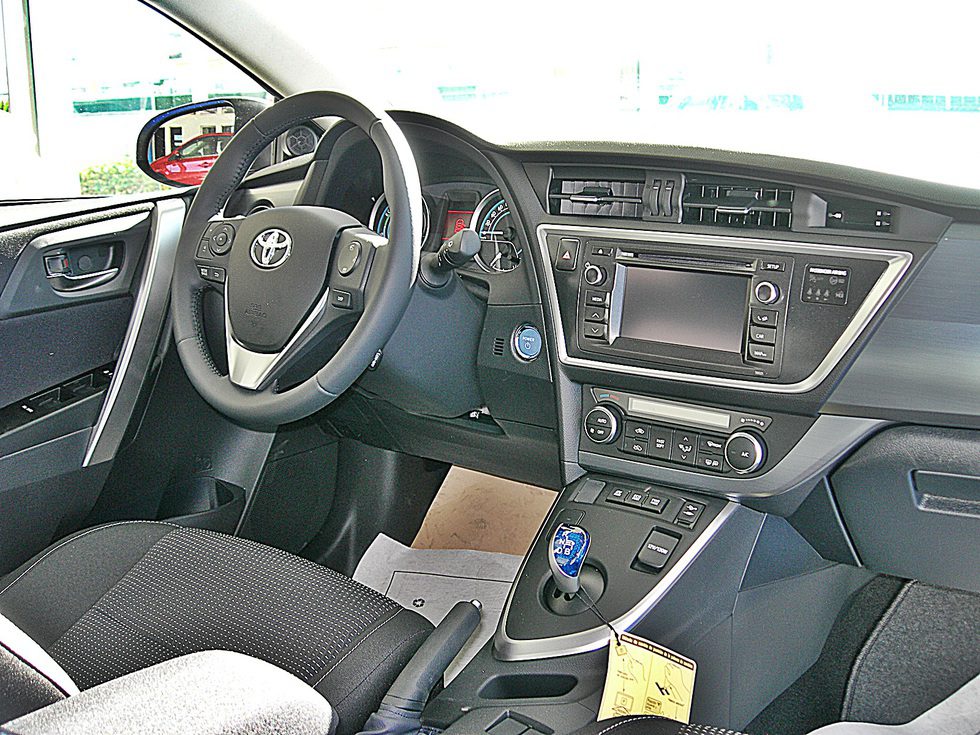 Toyota Auris Hybrid: Tablero de abordo