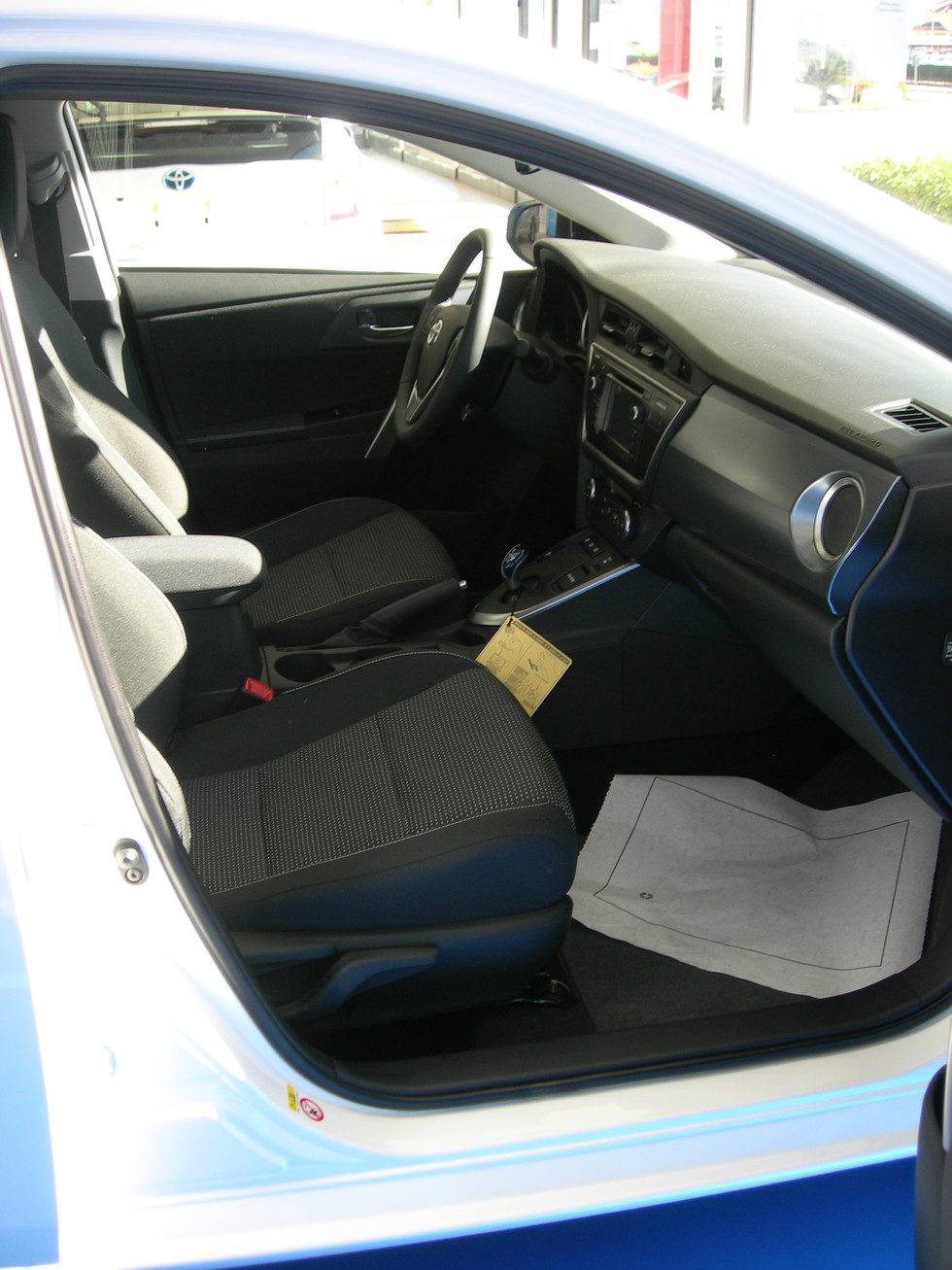 Toyota Auris Hybrid: Interior lado pasajero
