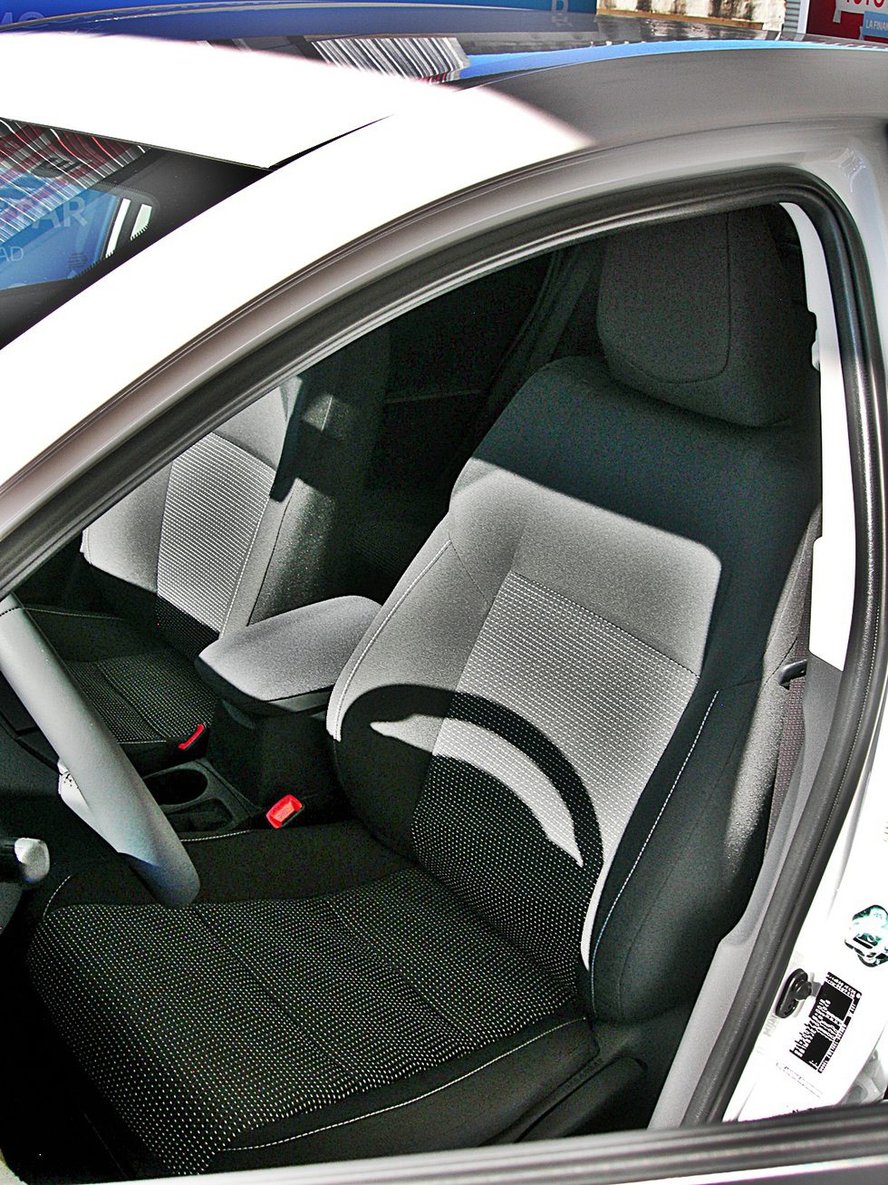 Toyota Auris Hybrid: Asientos