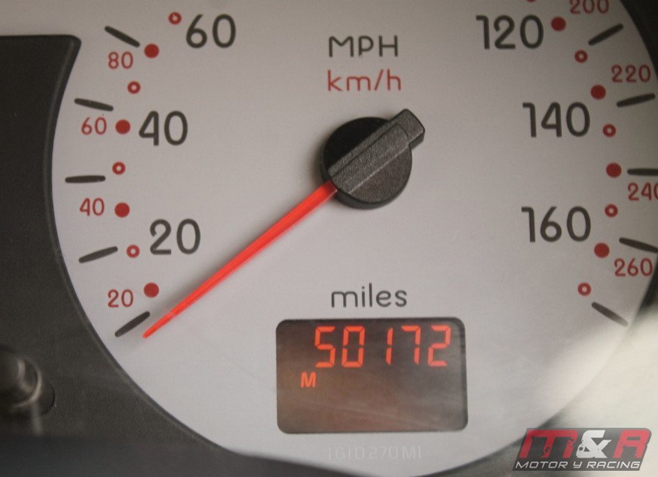 Renault Clio Mk2 con motor V6 y tracción trasera