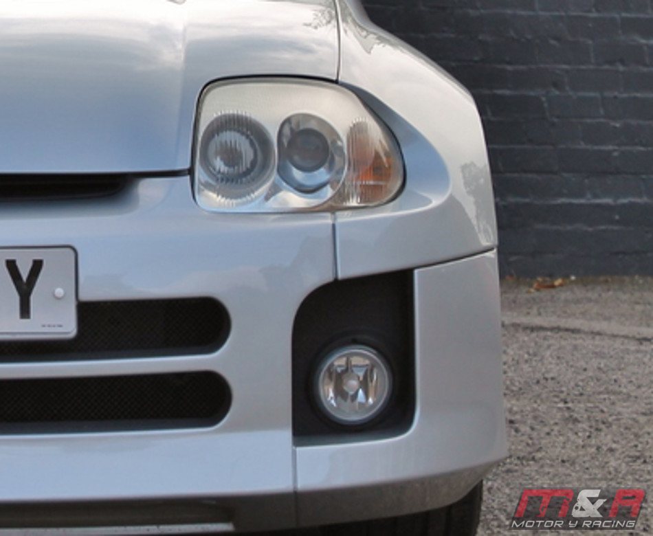 Renault Clio Mk2 con motor V6 y tracción trasera
