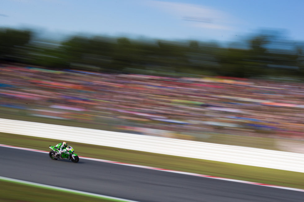 Alvaro Bautista durante el warm up