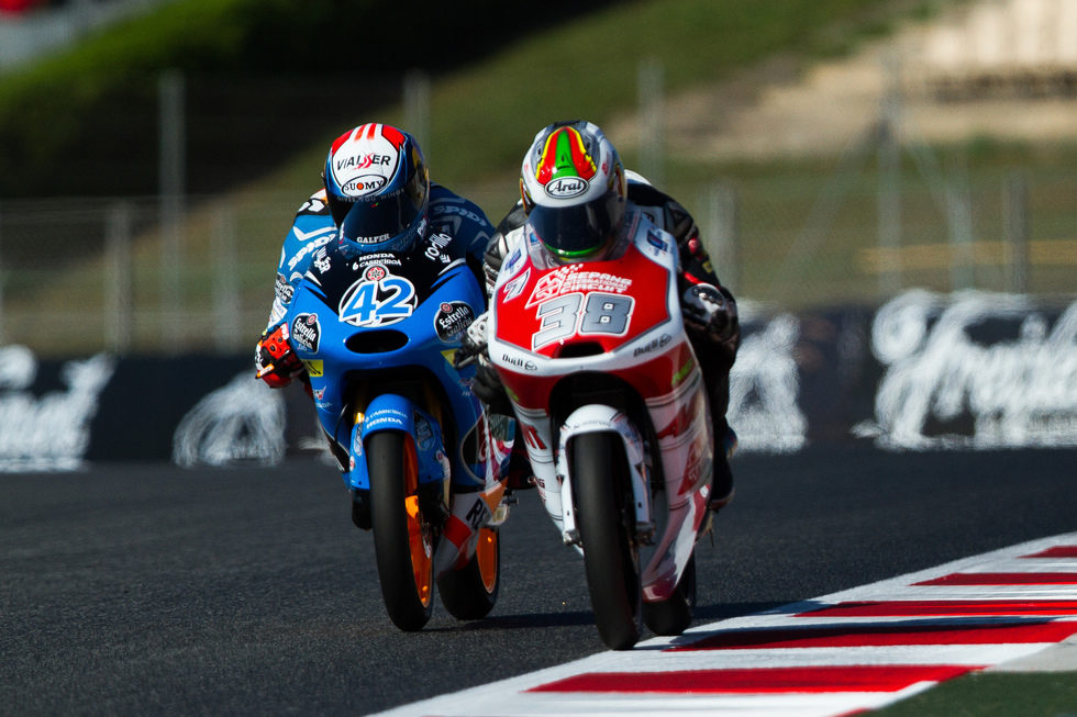 Alex Rins en acción